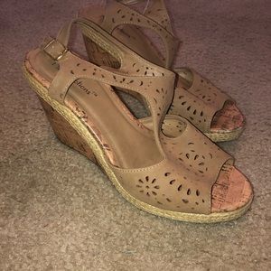 Tan Wedges